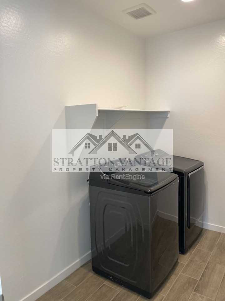 5626 S 26th Ln - Photo 7 of 35