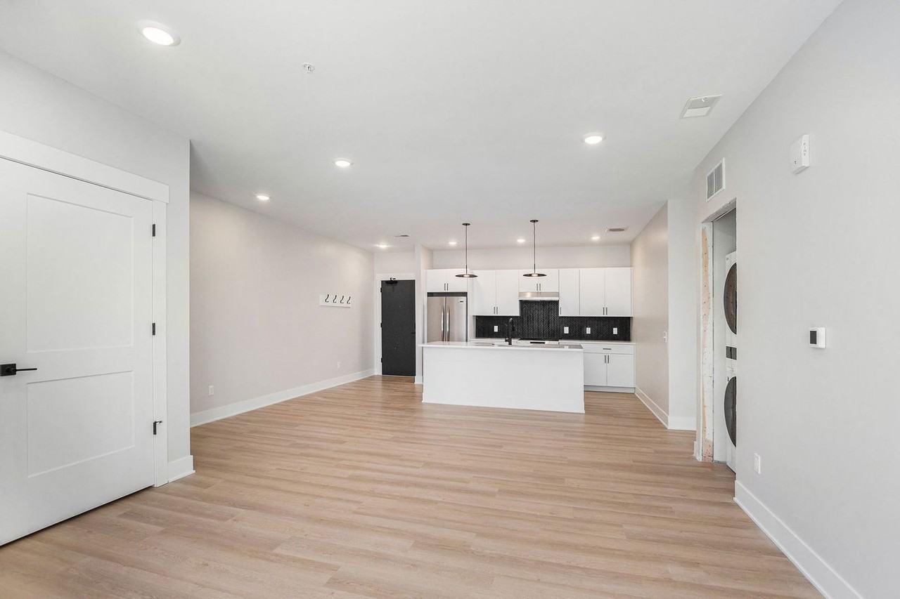 3233 Prospect St #301 - Photo 5 of 33