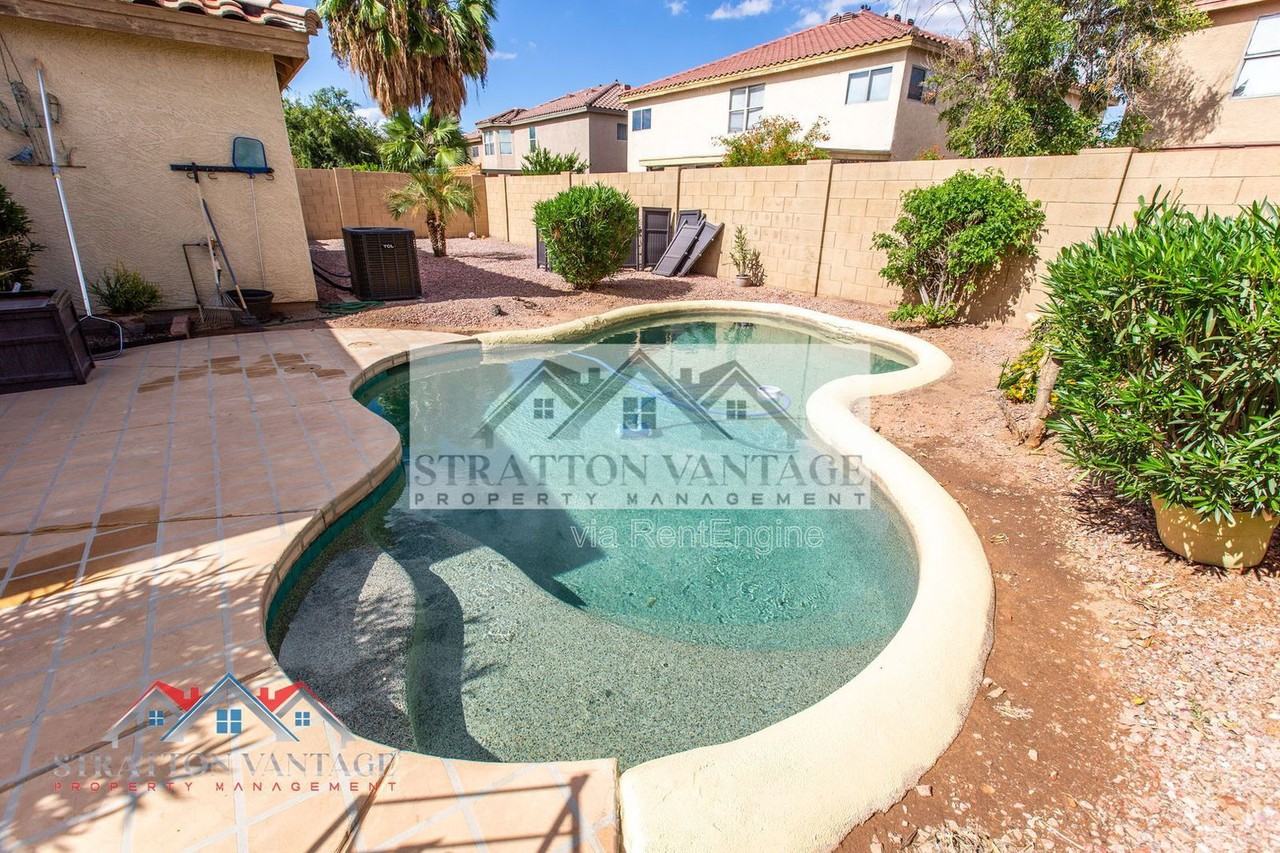 15792 W Port Au Prince Ln - Photo 7 of 44