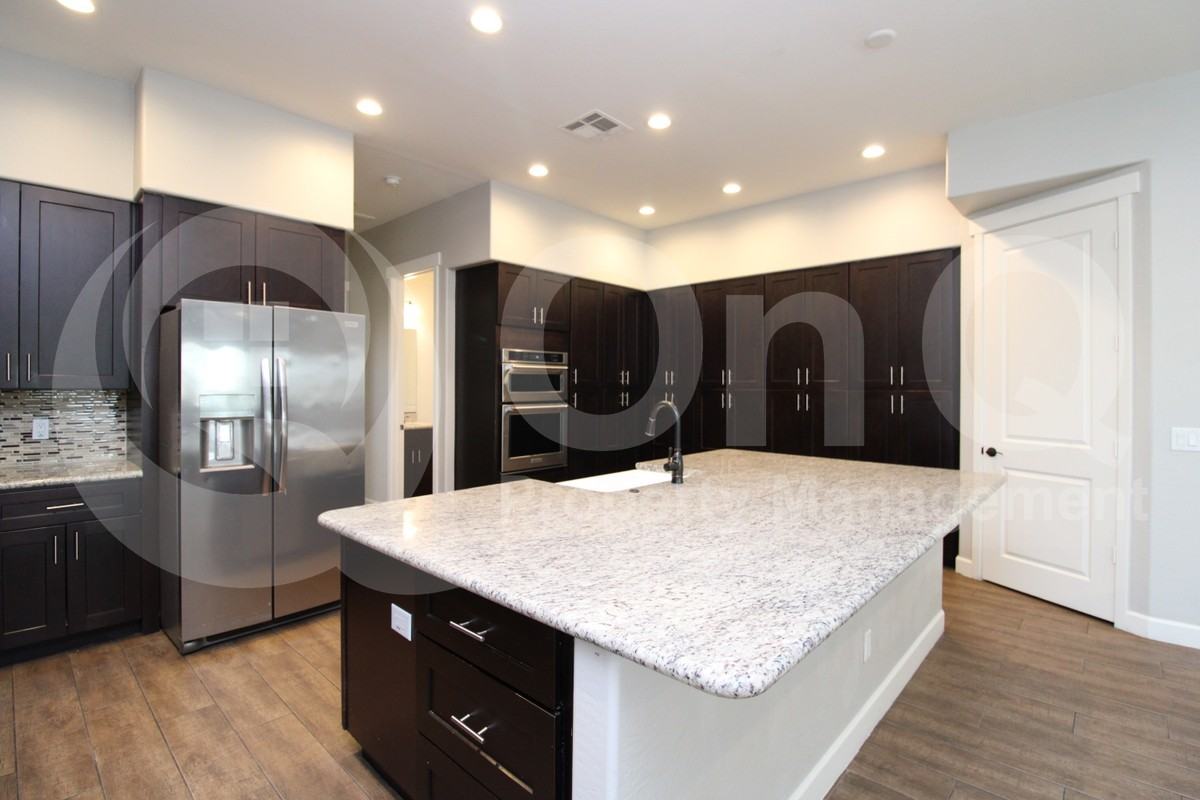 1024 E Curry Rd #1A - Photo 4 of 23