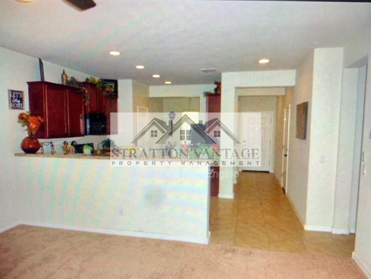 24531 W Mobile Ln - Photo 7 of 36