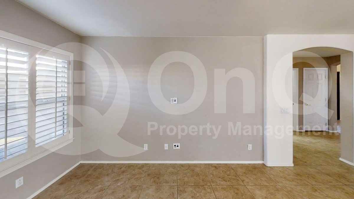 20376 N 55th Dr - Photo 6 of 21