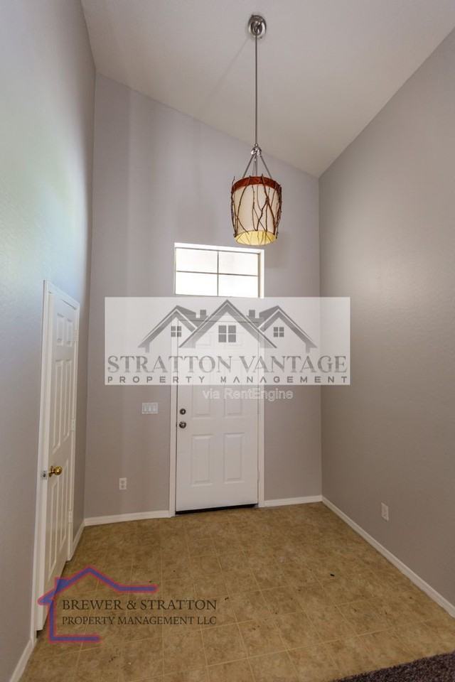 21731 W Pima St - Photo 7 of 45