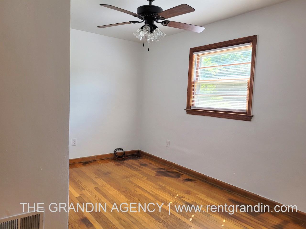 3203 Roundhill Ave Nw #A - Photo 2 of 13