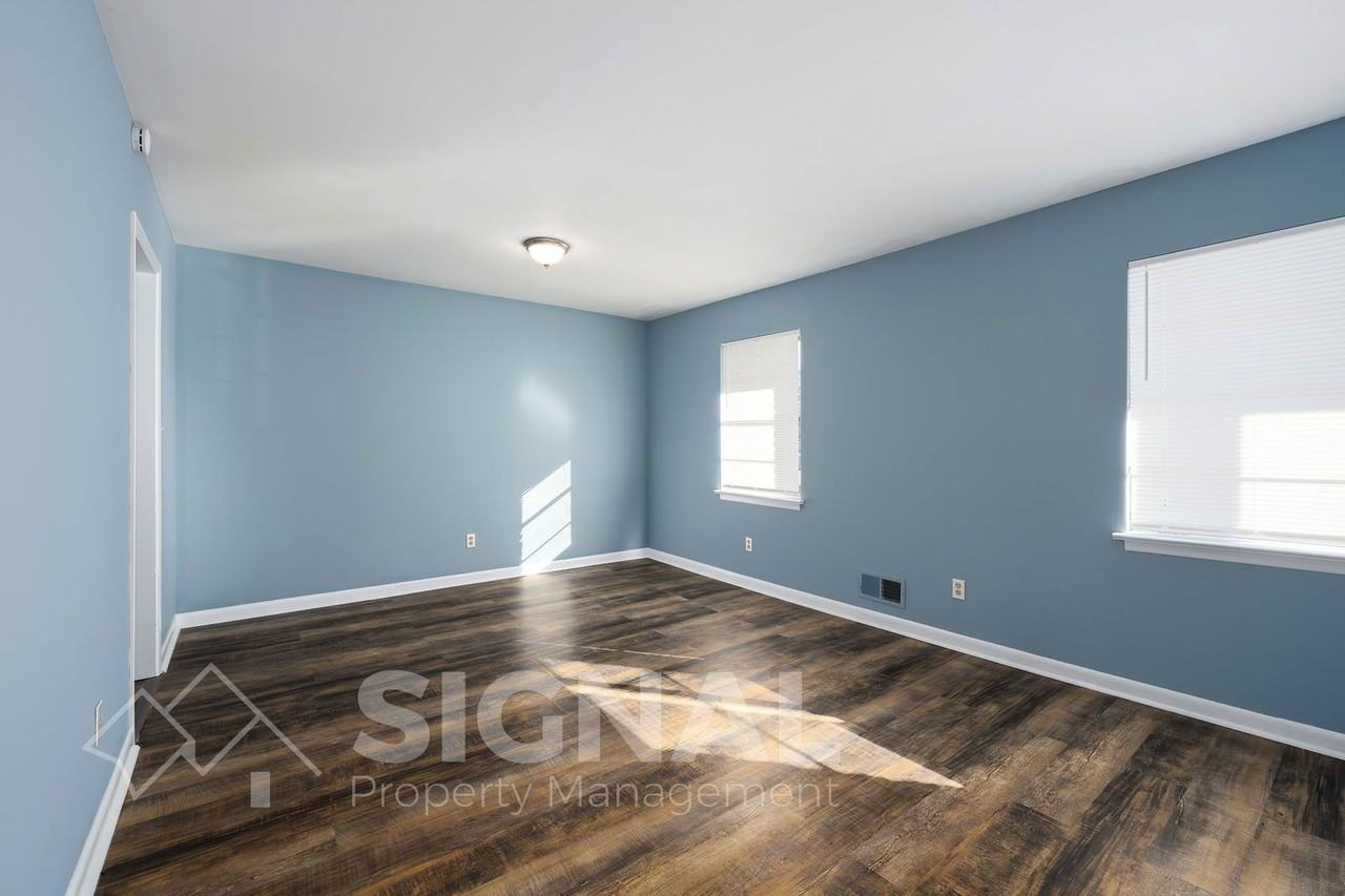 1228 Huffman Rd - Photo 7 of 25