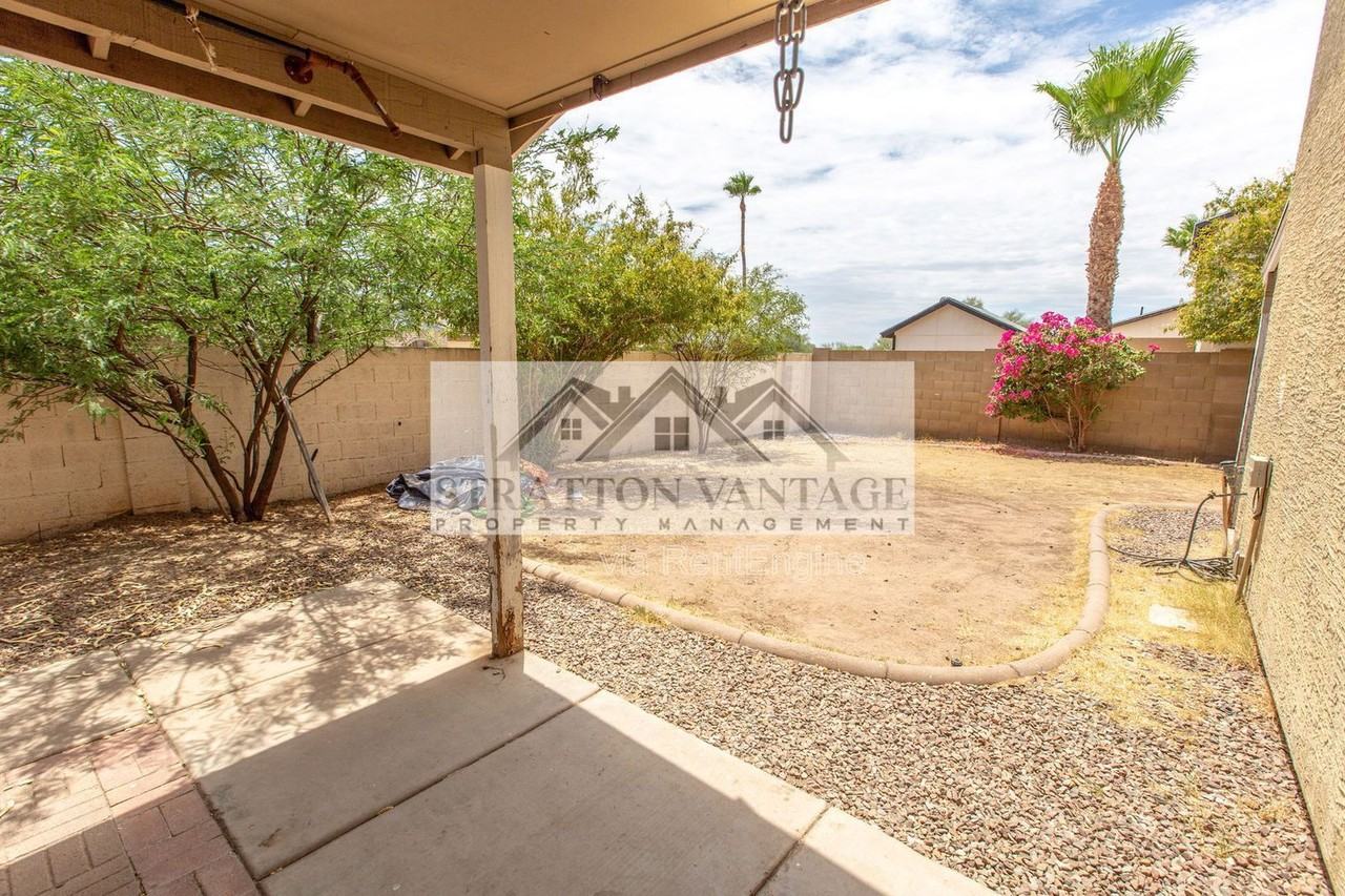 19802 N 4th St - Photo 4 of 31