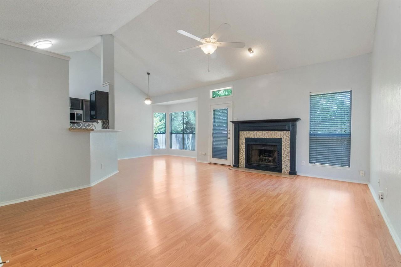 504 Purple Sage Dr - Photo 7 of 48