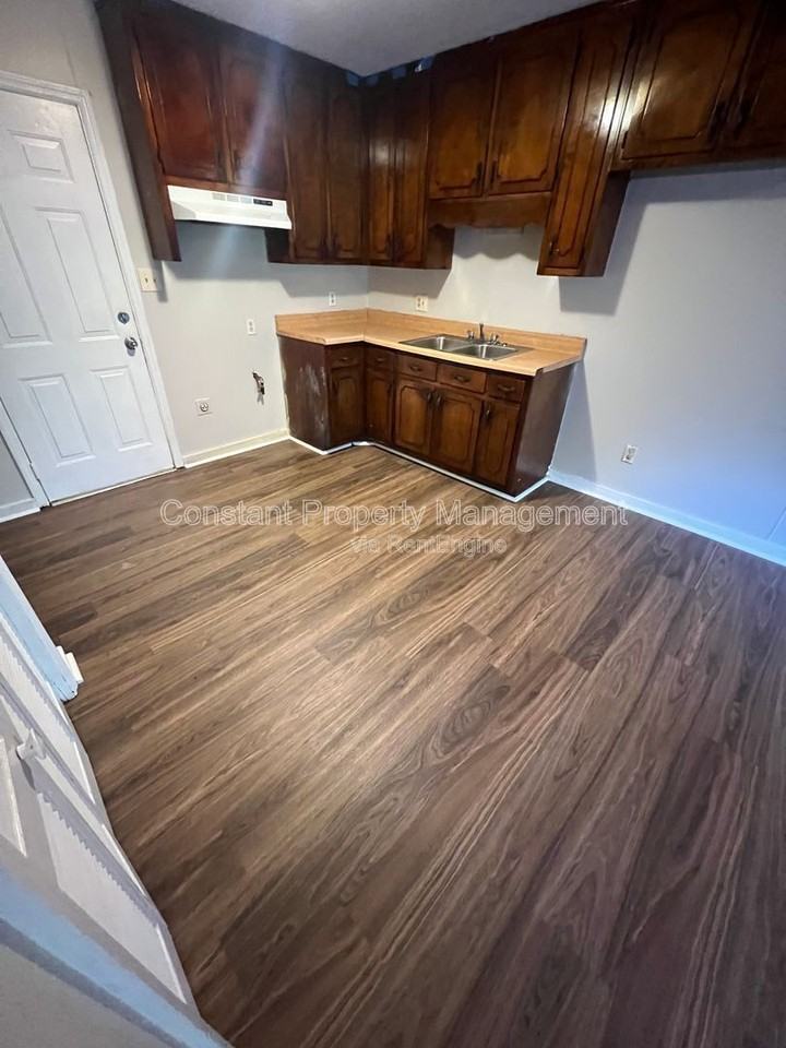 712 English St #710 - Photo 4 of 9