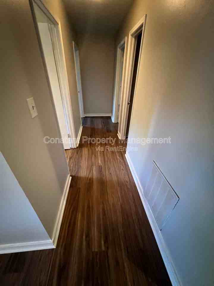 712 English St #710 - Photo 5 of 9