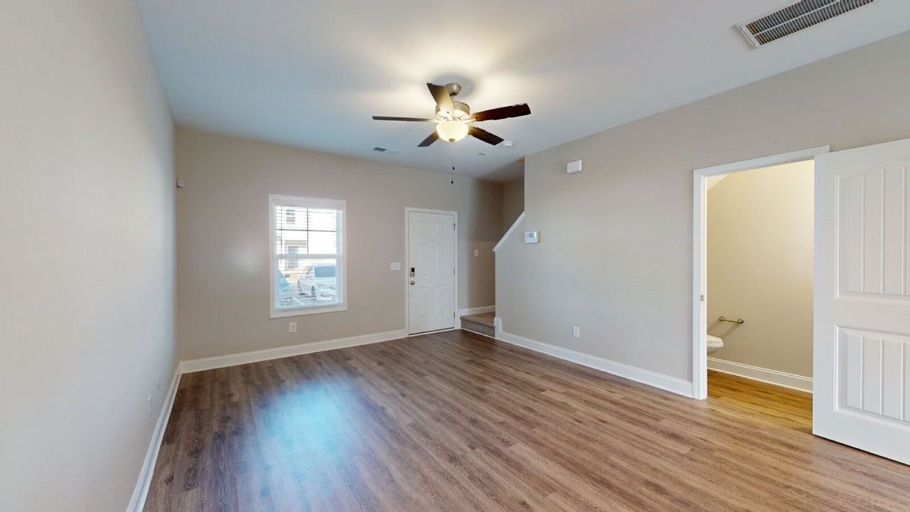 2611 Va-Mae Ln - Photo 4 of 39