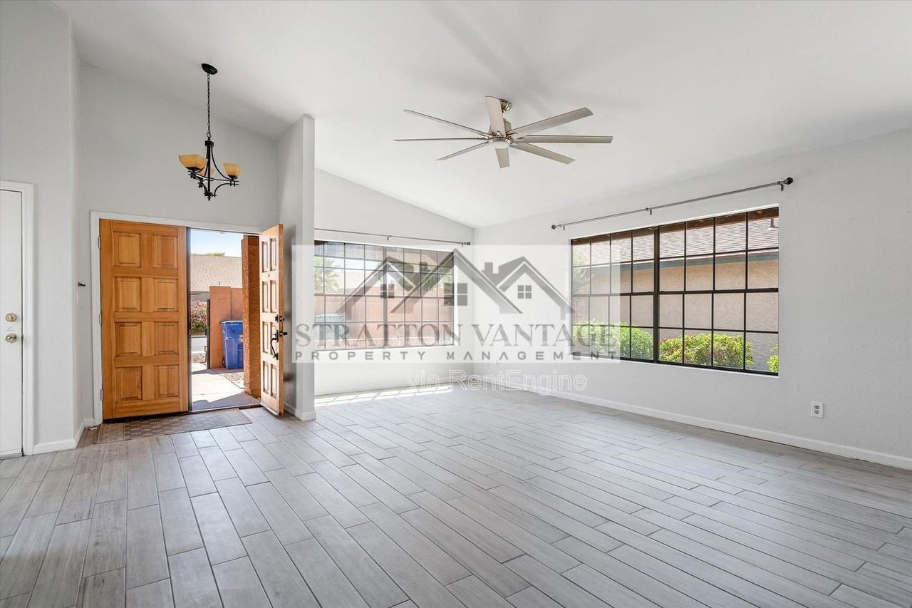 2142 S Las Palmas - Photo 3 of 30