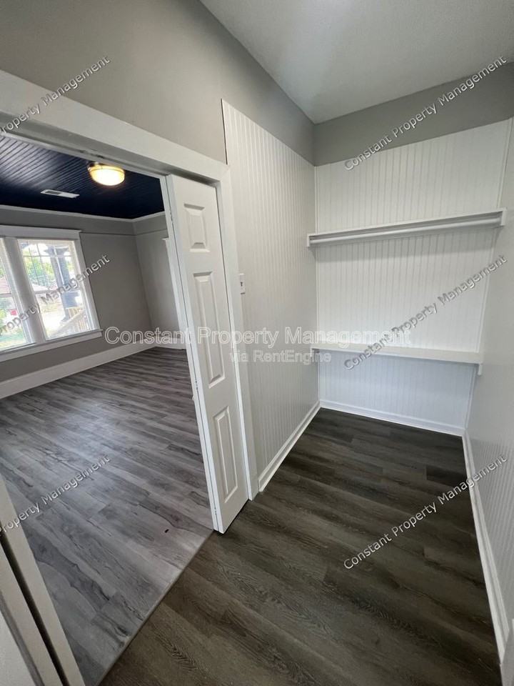 495 Pittman St - Photo 4 of 13