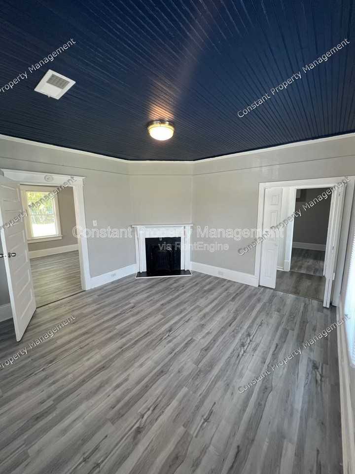 495 Pittman St - Photo 5 of 13