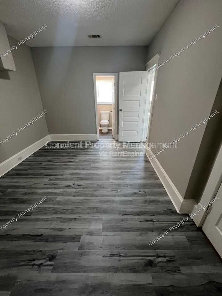 495 Pittman St - Photo 6 of 13