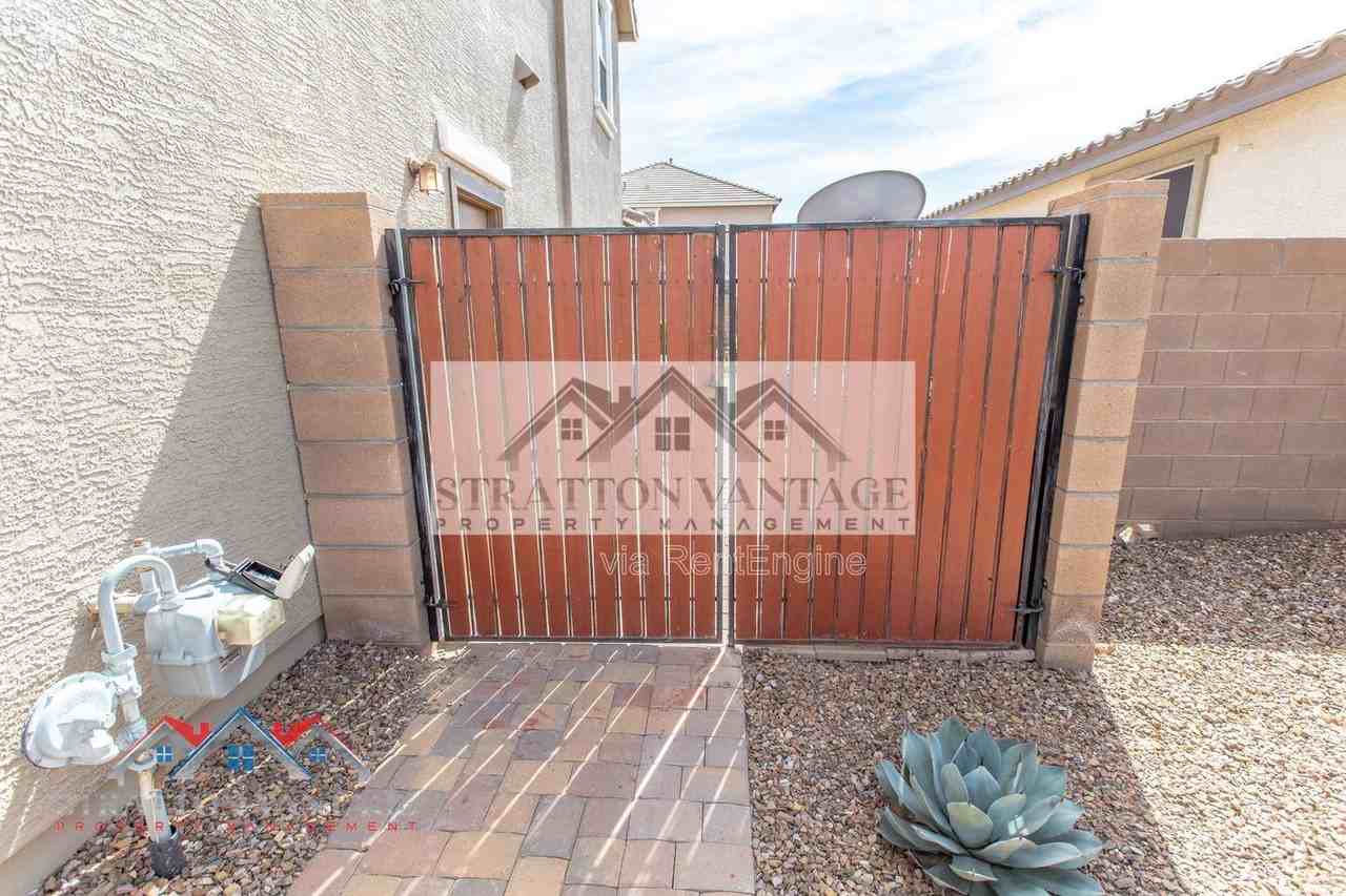 21139 E Cherrywood Dr - Photo 4 of 50