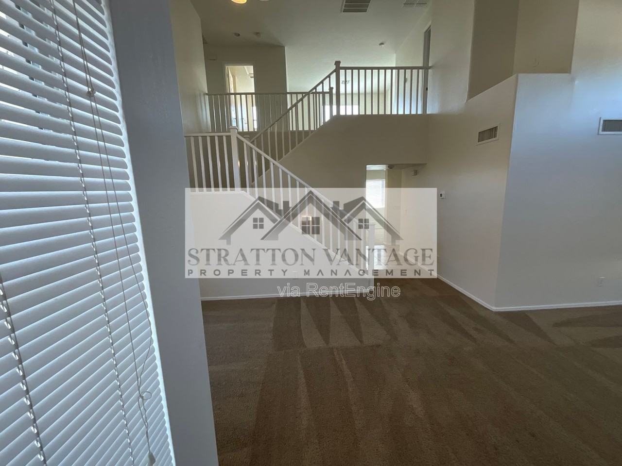 15582 W Rio Vista Ln - Photo 4 of 20