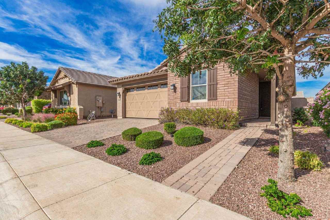 19874 W Devonshire Ave - Photo 5 of 36