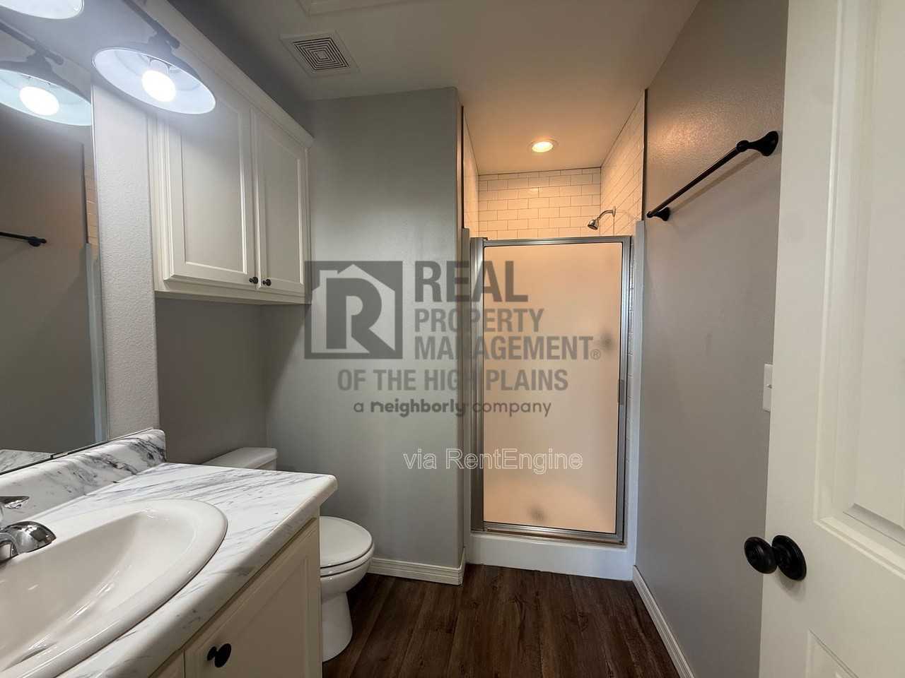 13057 Raymond Rd #R - Photo 5 of 9