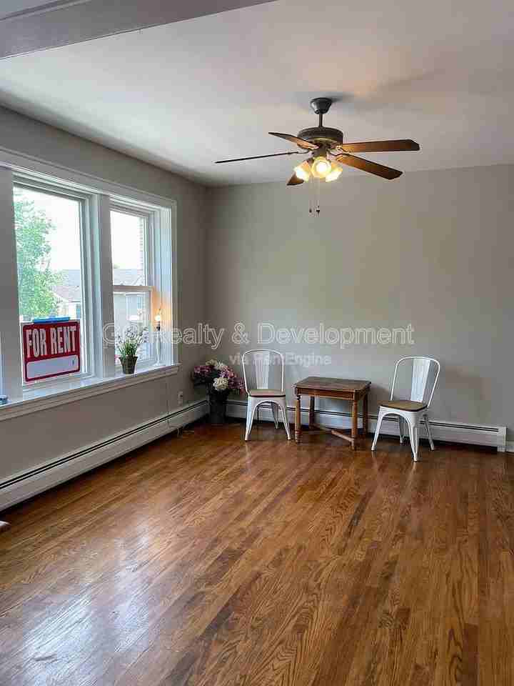 6000 W Seminole St #2 - Photo 3 of 14