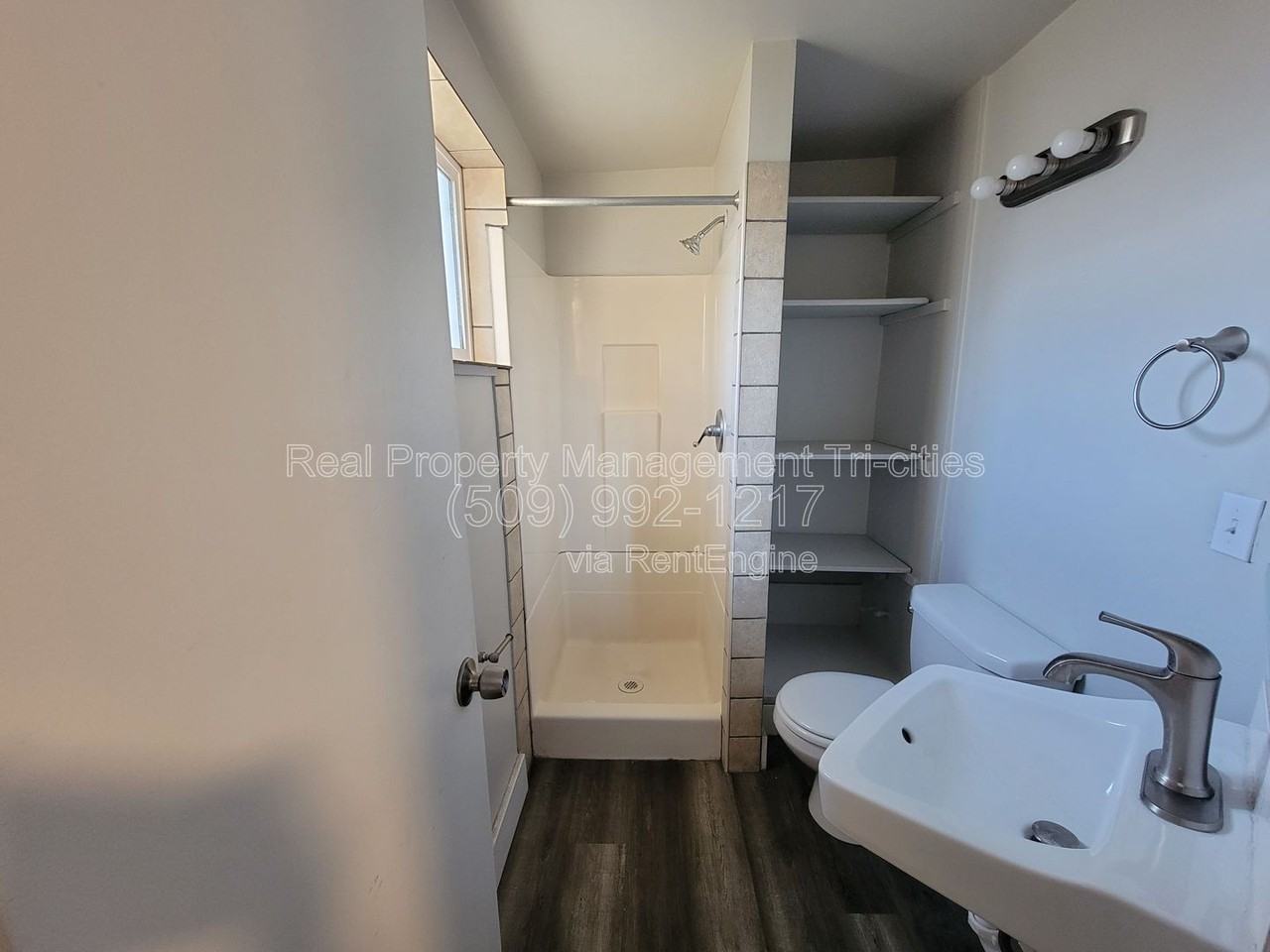 124 W Shoshone St #I - Photo 5 of 5