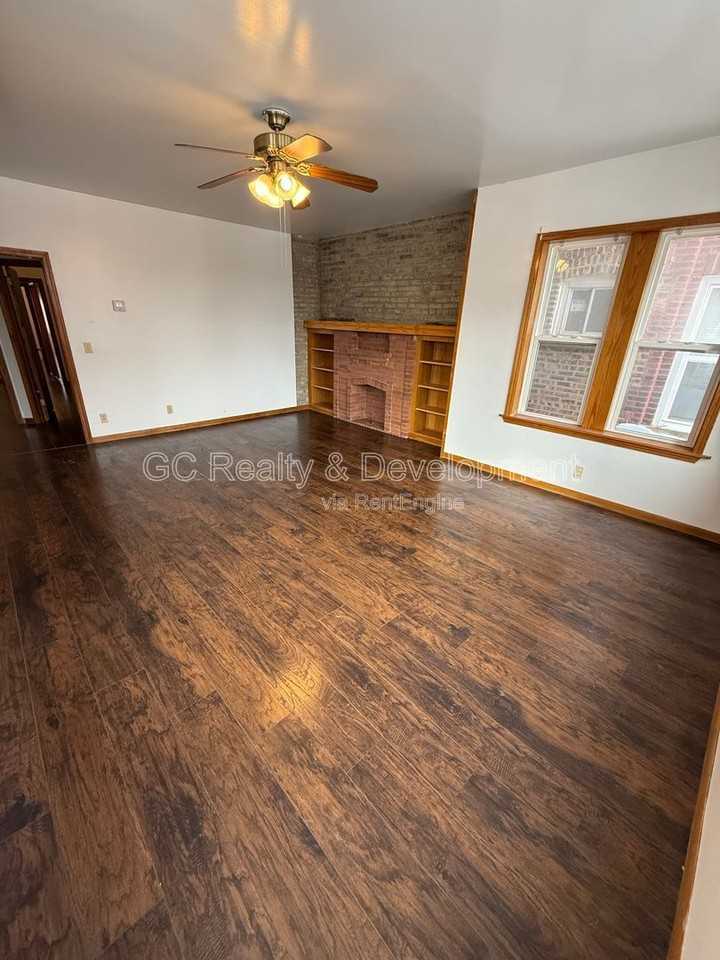 6124 S Whipple St #1 - Photo 3 of 11