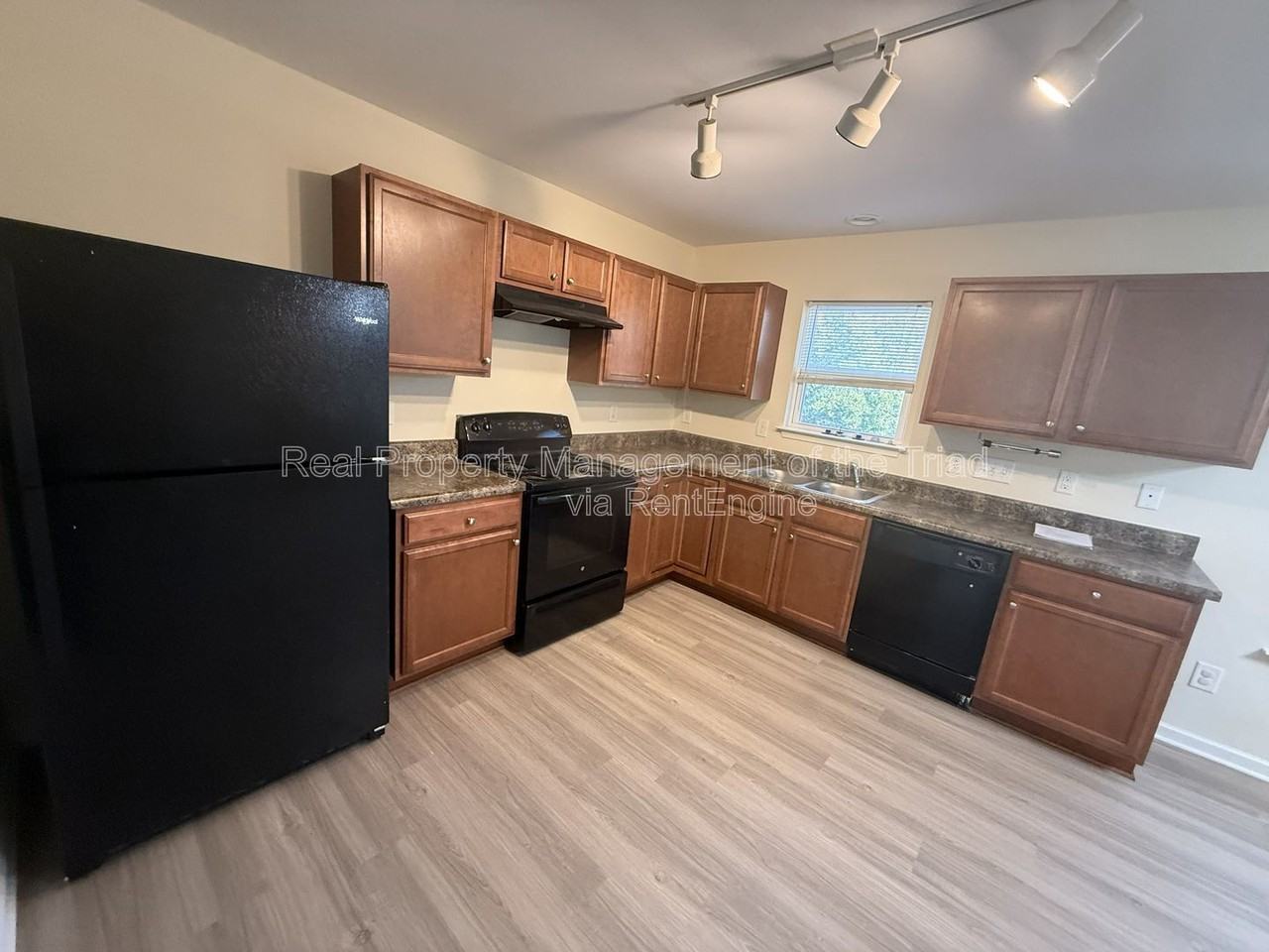 2318 Deerbrook Forest Ln - Photo 6 of 23