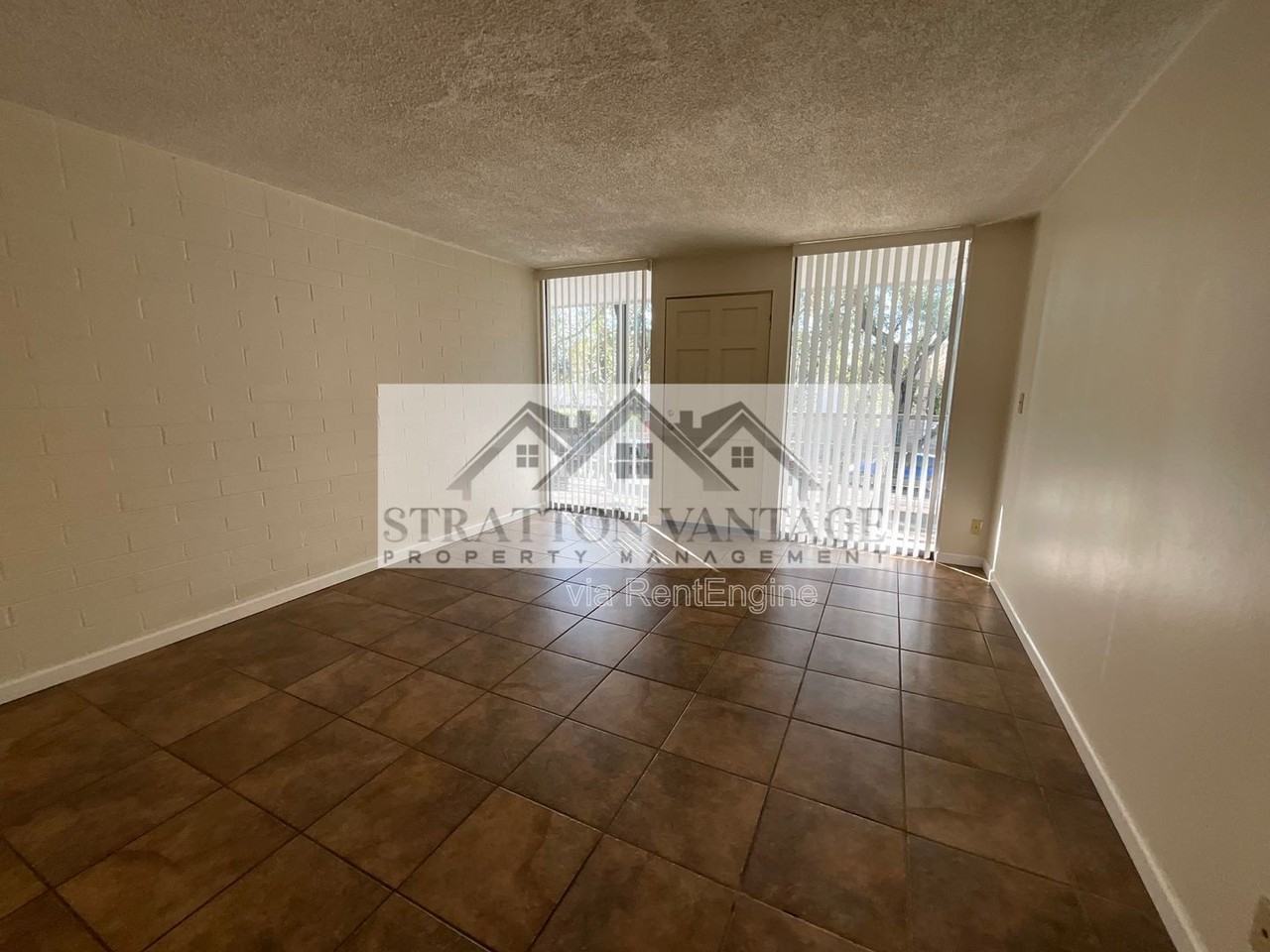 6936 E 4th St #15 - Photo 6 of 29