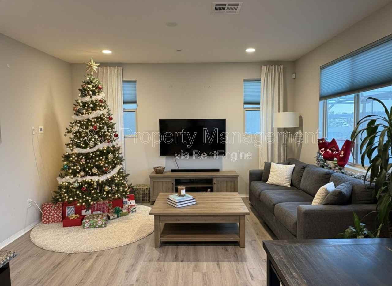 4860 Ballast Ln - Photo 3 of 12