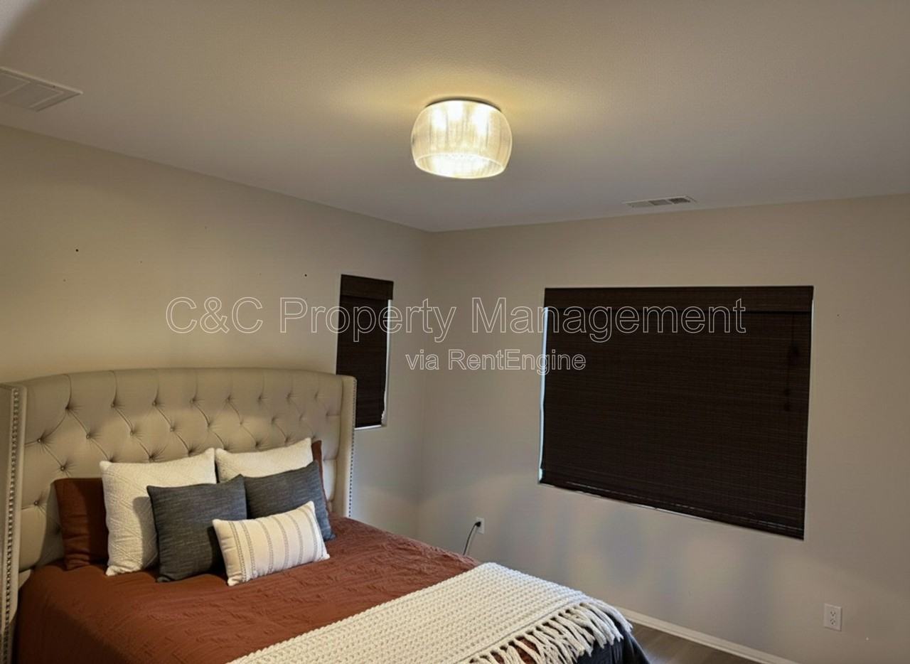 4860 Ballast Ln - Photo 4 of 12