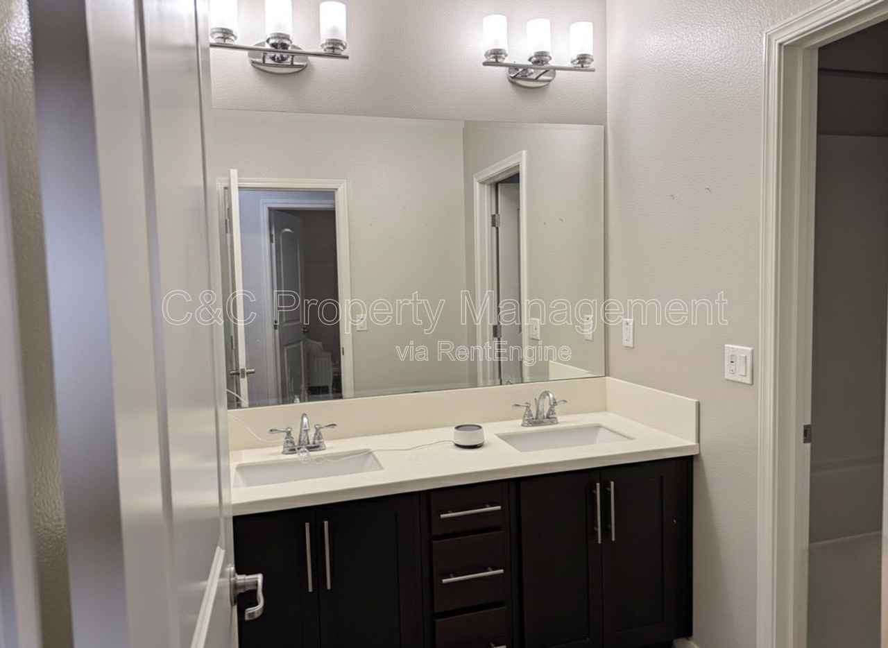 4860 Ballast Ln - Photo 6 of 12