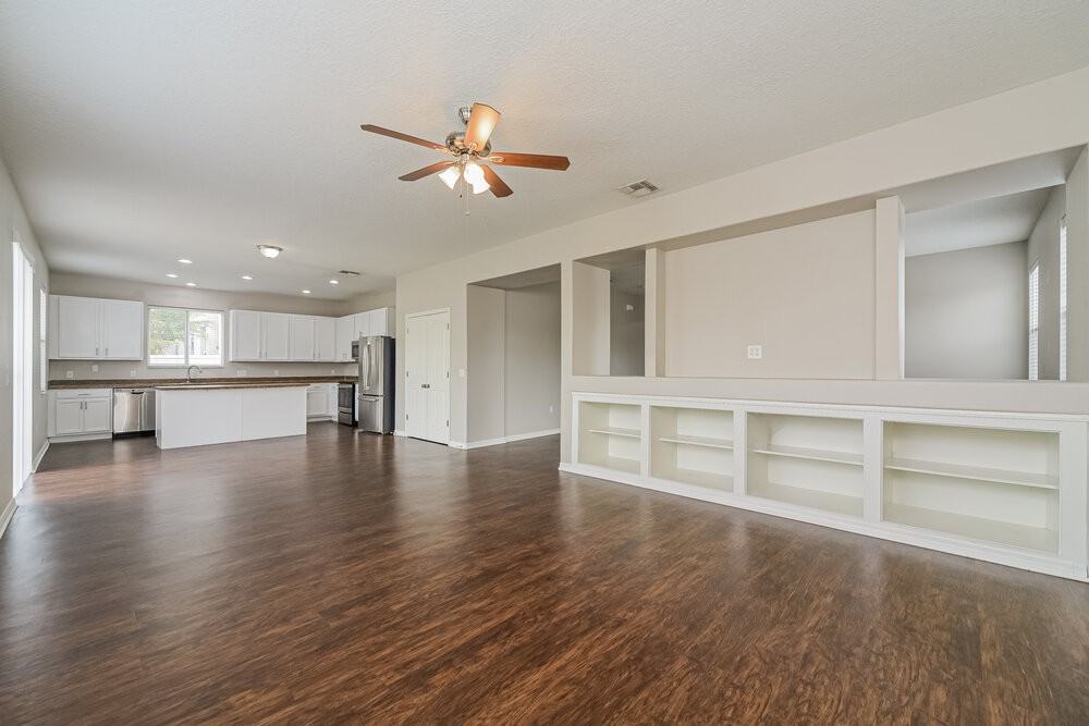 2701 Amanda Kay Way - Photo 4 of 16