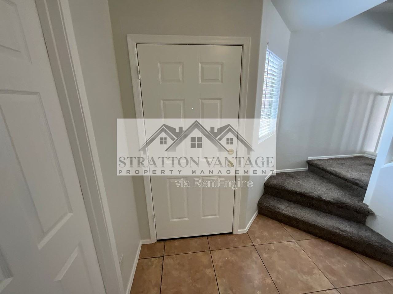 12450 W Redfield Rd - Photo 4 of 17