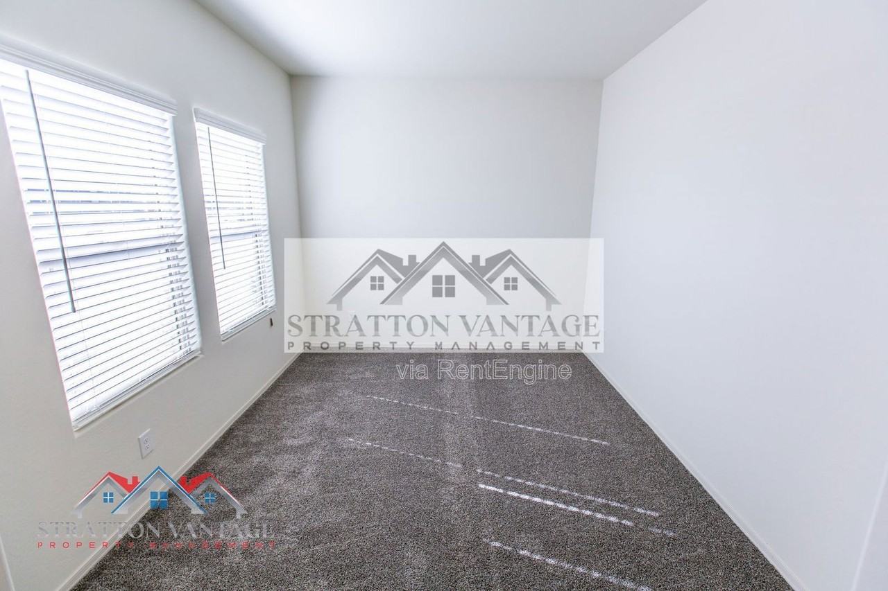 24618 W Concorda Dr - Photo 7 of 50