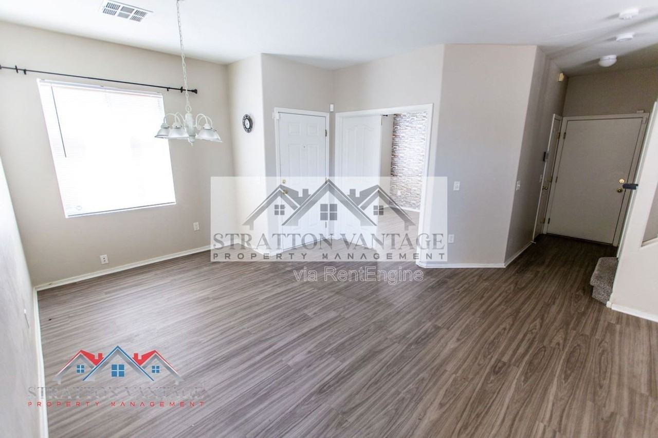 2185 N Mosley Dr - Photo 5 of 44