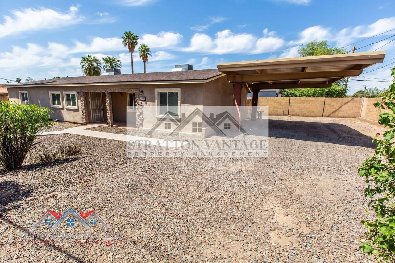 2204 W Campbell Ave #2 - Photo 3 of 24