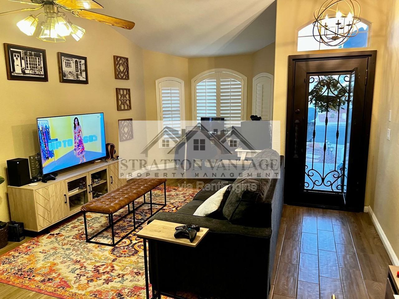 4682 W Oakland St - Photo 3 of 14