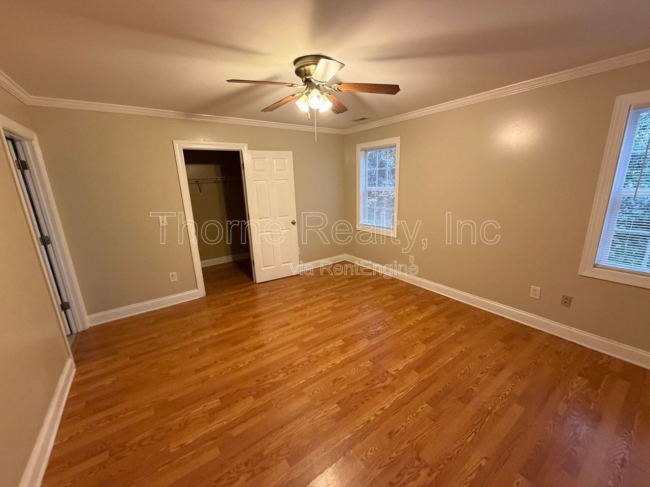 113 Charlotte St - Photo 7 of 15