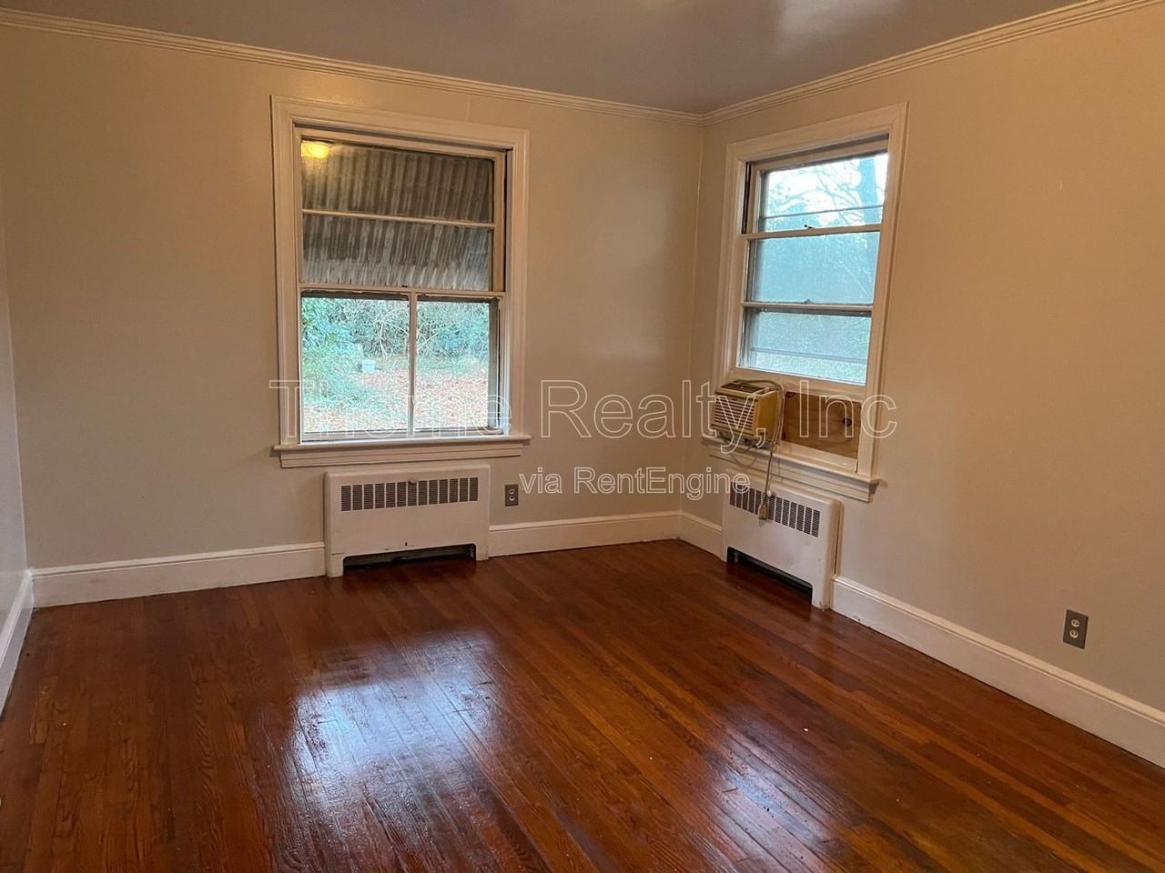 422 N Mercer St - Photo 6 of 8