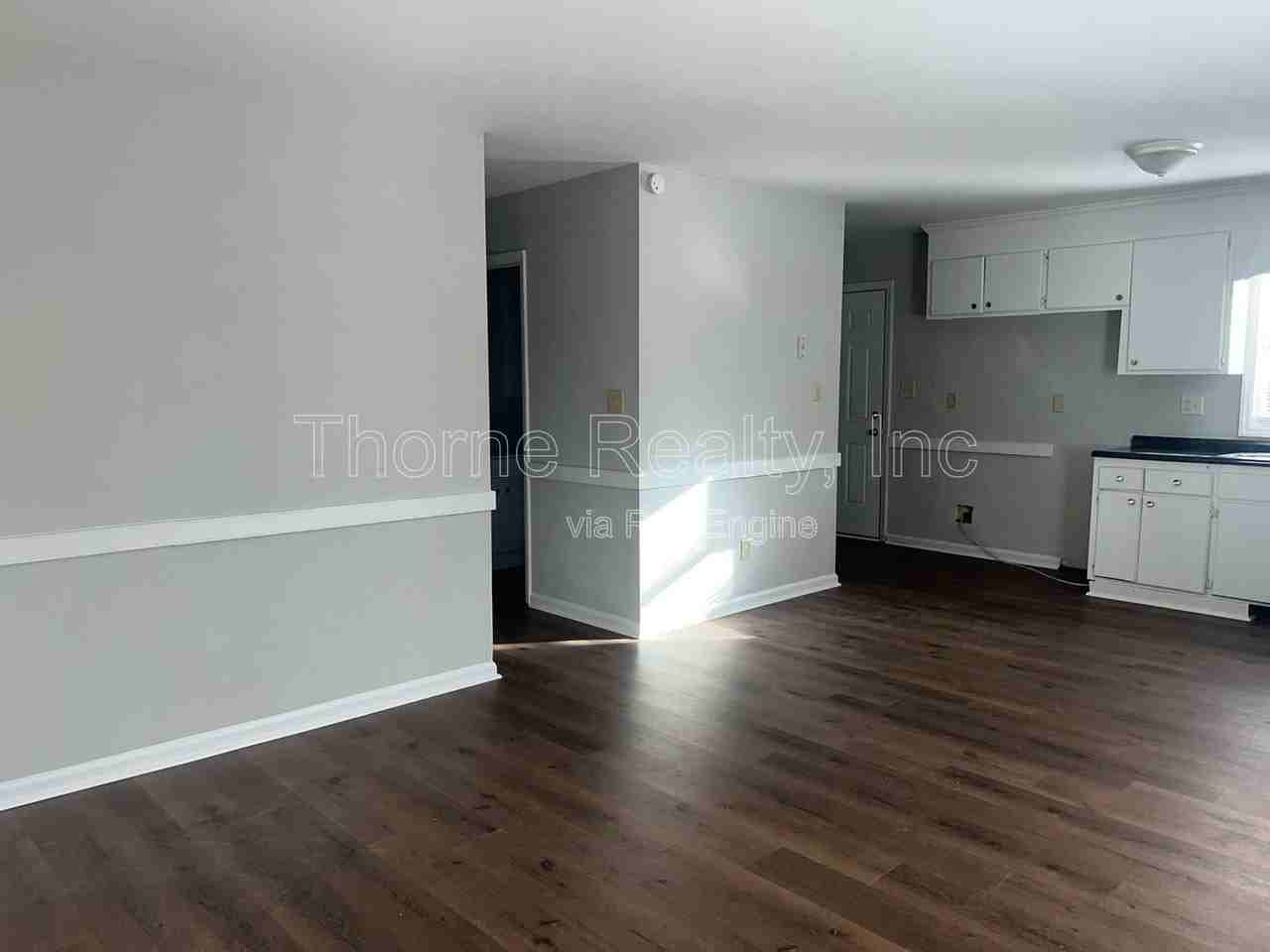 1704 Charter Dr - Photo 3 of 7