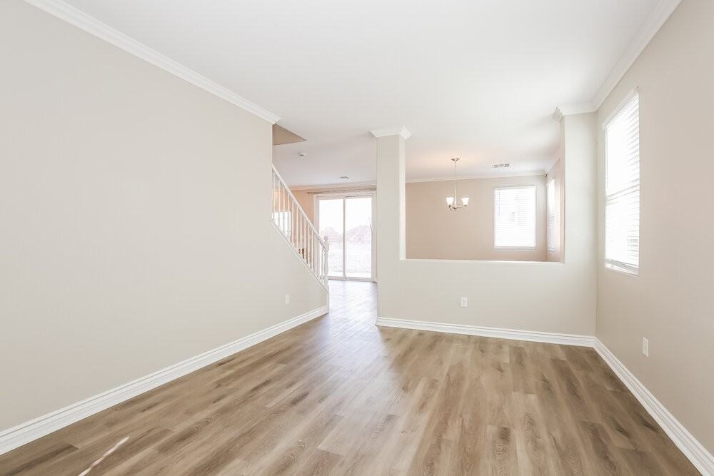 2316 Cockatiel Dr - Photo 5 of 17