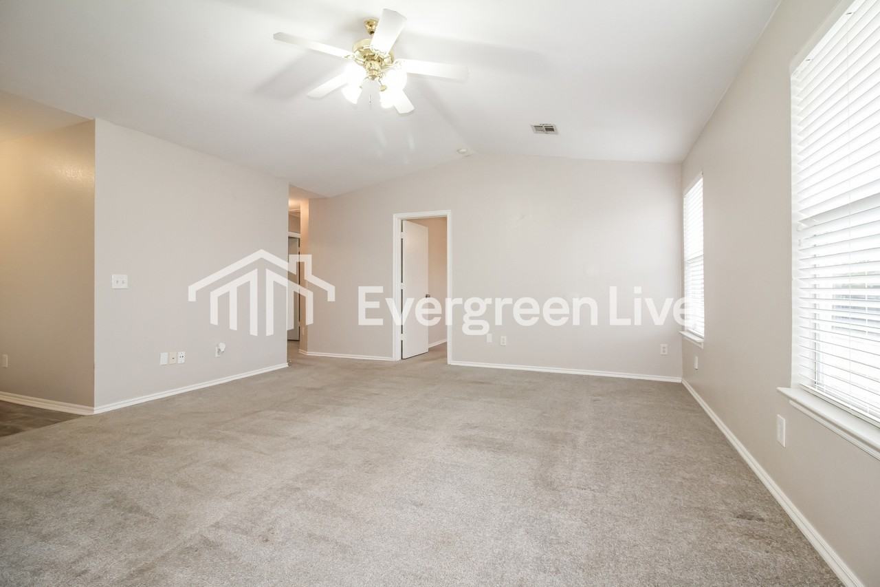 2624 Briar Patch Way - Photo 7 of 17