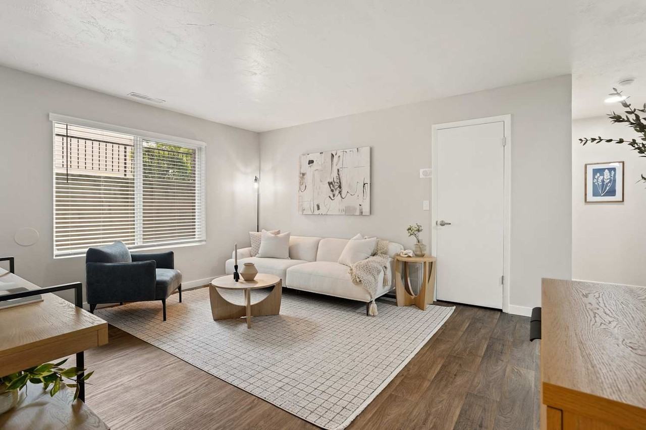 1205 N Redwood Rd - Photo 2 of 9