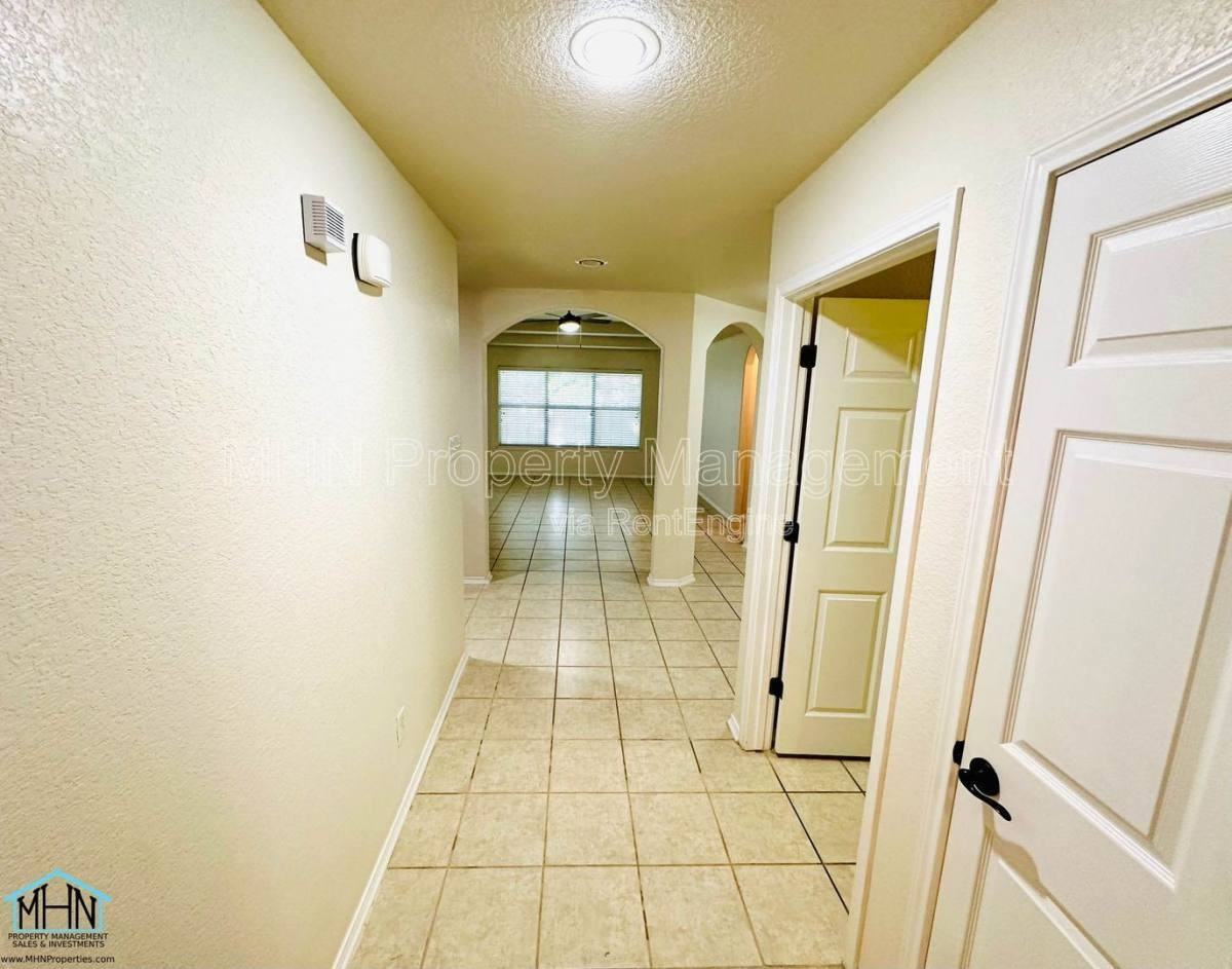 5619 Cross Pond - Photo 5 of 10