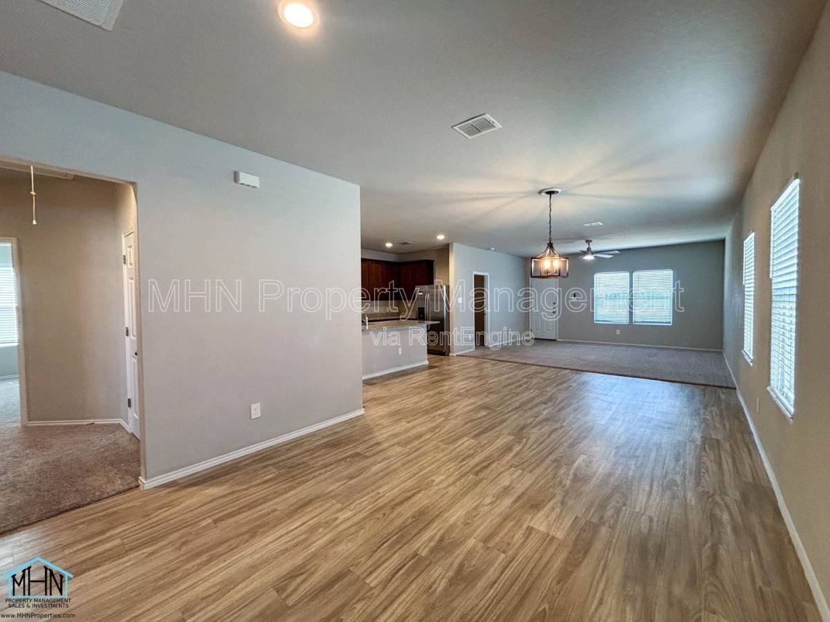 4619 Heathers Star - Photo 4 of 10