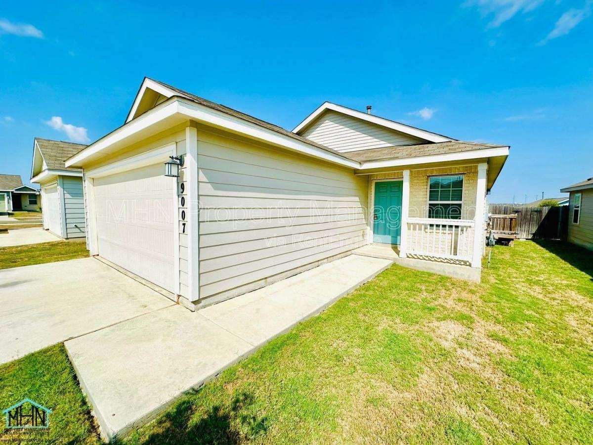 9007 Little Hoss - Photo 2 of 10