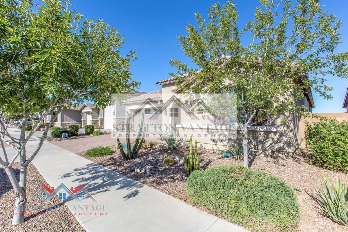 22486 E Russet Rd - Photo 2 of 10