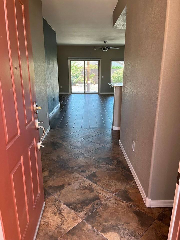 16289 W Mountain Pass Dr - Photo 3 of 10