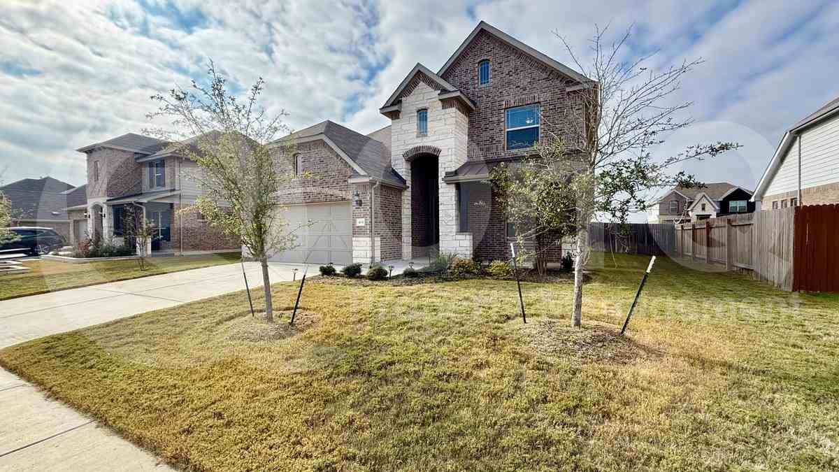 404 Ashby Dr - Photo 2 of 10