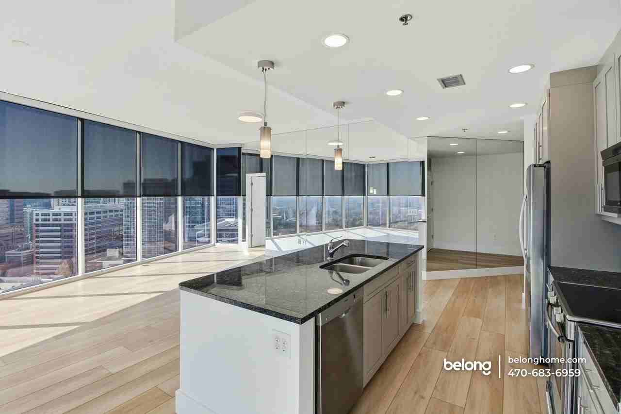 1080 Peachtree St Ne - Photo 6 of 20