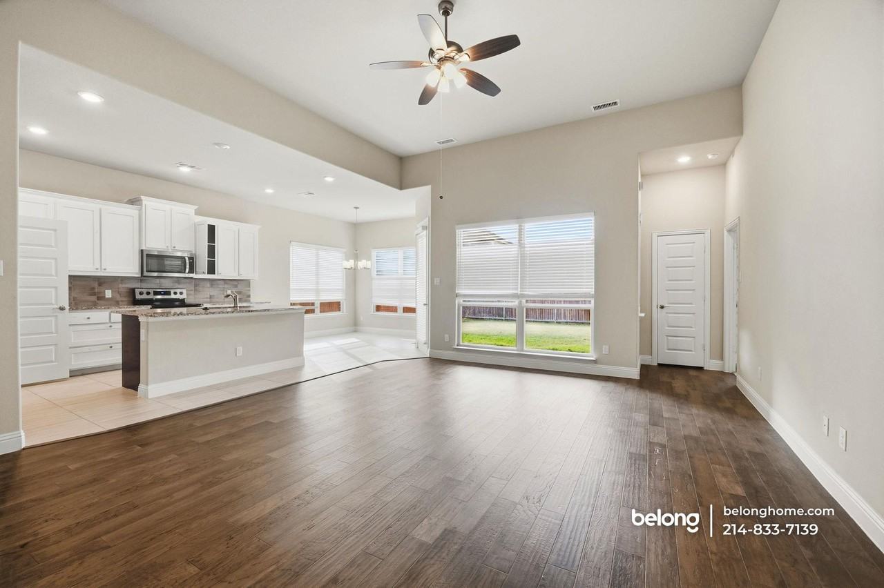 913 Michelle Dr - Photo 4 of 25